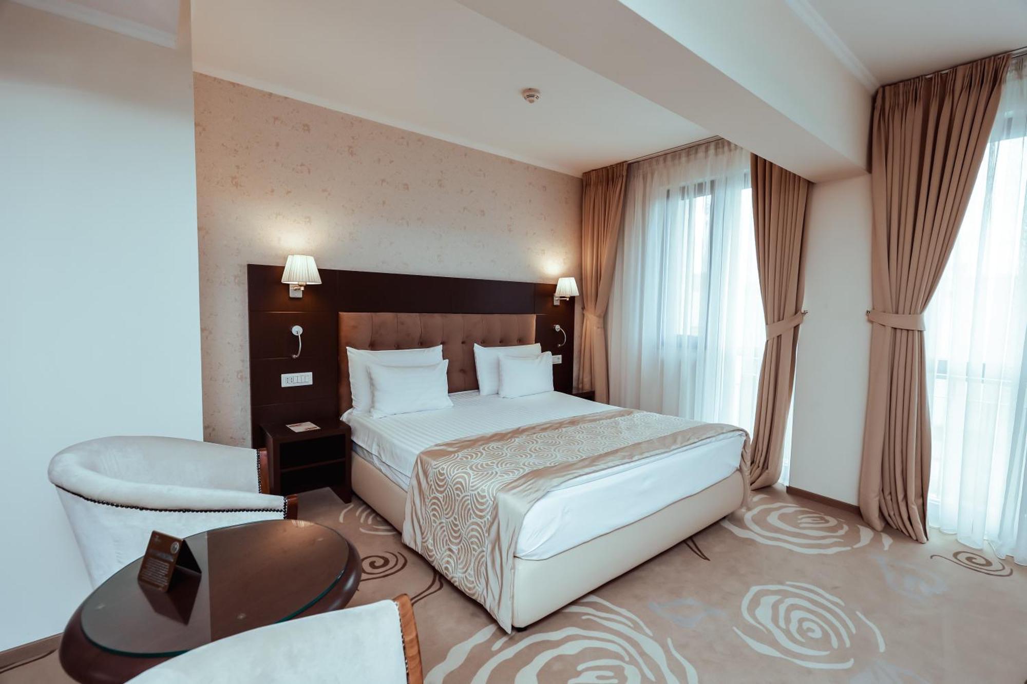 Grand Hotel Coroana Bistrita  Ngoại thất bức ảnh