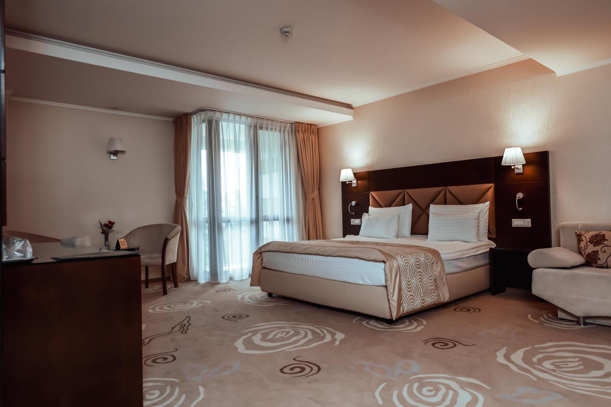 Grand Hotel Coroana Bistrita  Ngoại thất bức ảnh